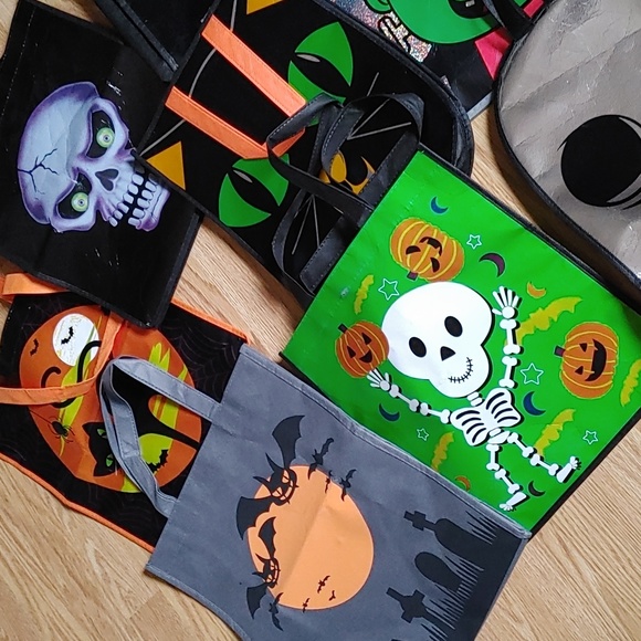 8 kids trick or treat bags - Picture 4 of 4